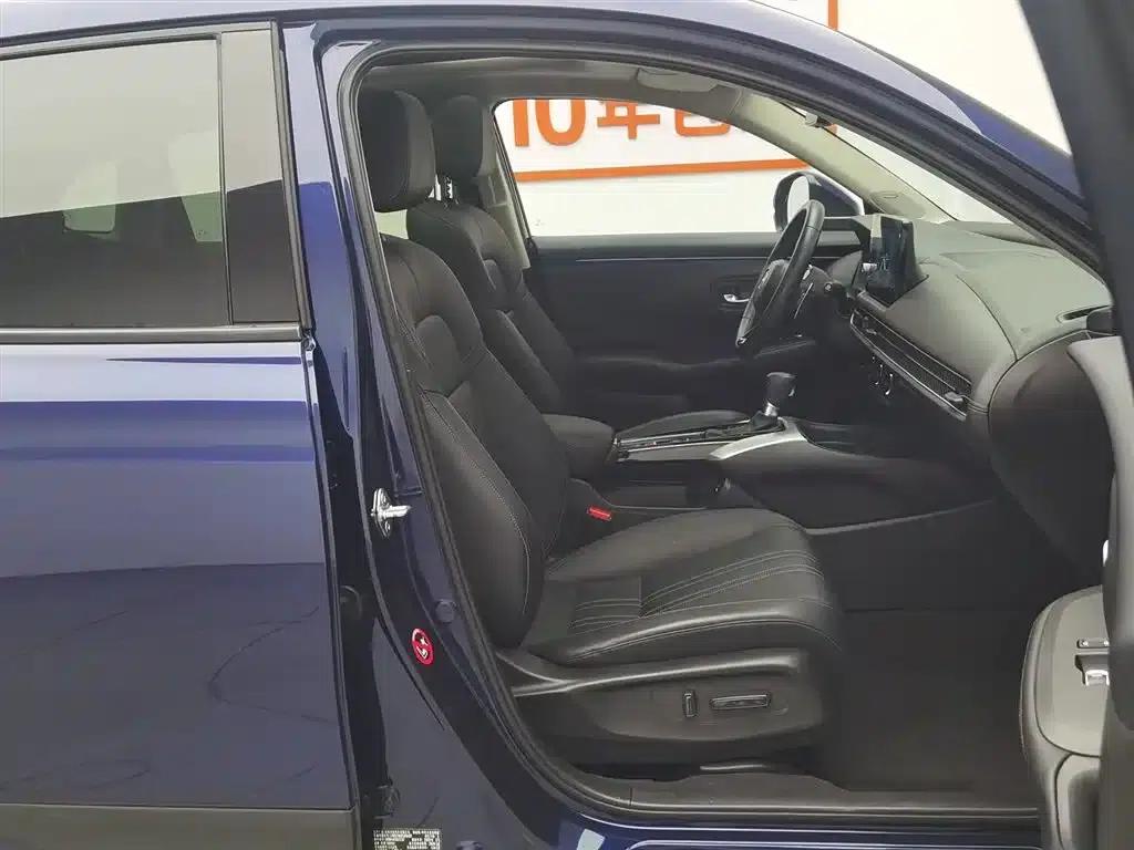 Honda HR-V 2023 240TURBO Sporty Edition — миниатюра 23