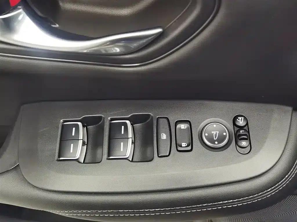 Honda HR-V 2023 240TURBO Sporty Edition — миниатюра 9