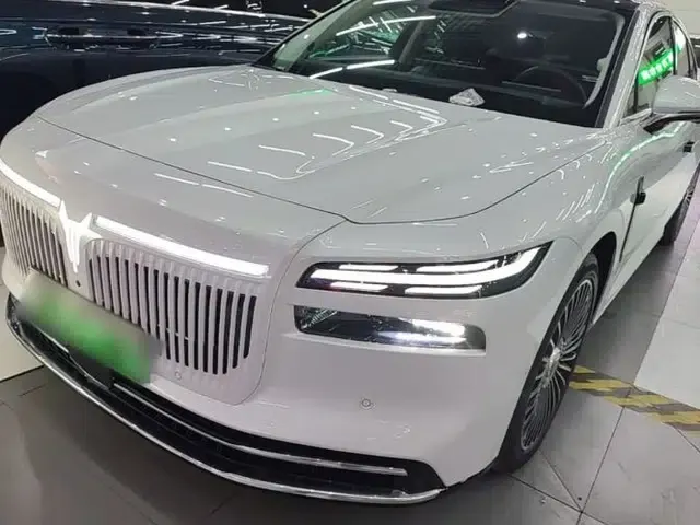VOYAH Lantu Chiguang L 2026 Four-Wheel-Drive Ultra