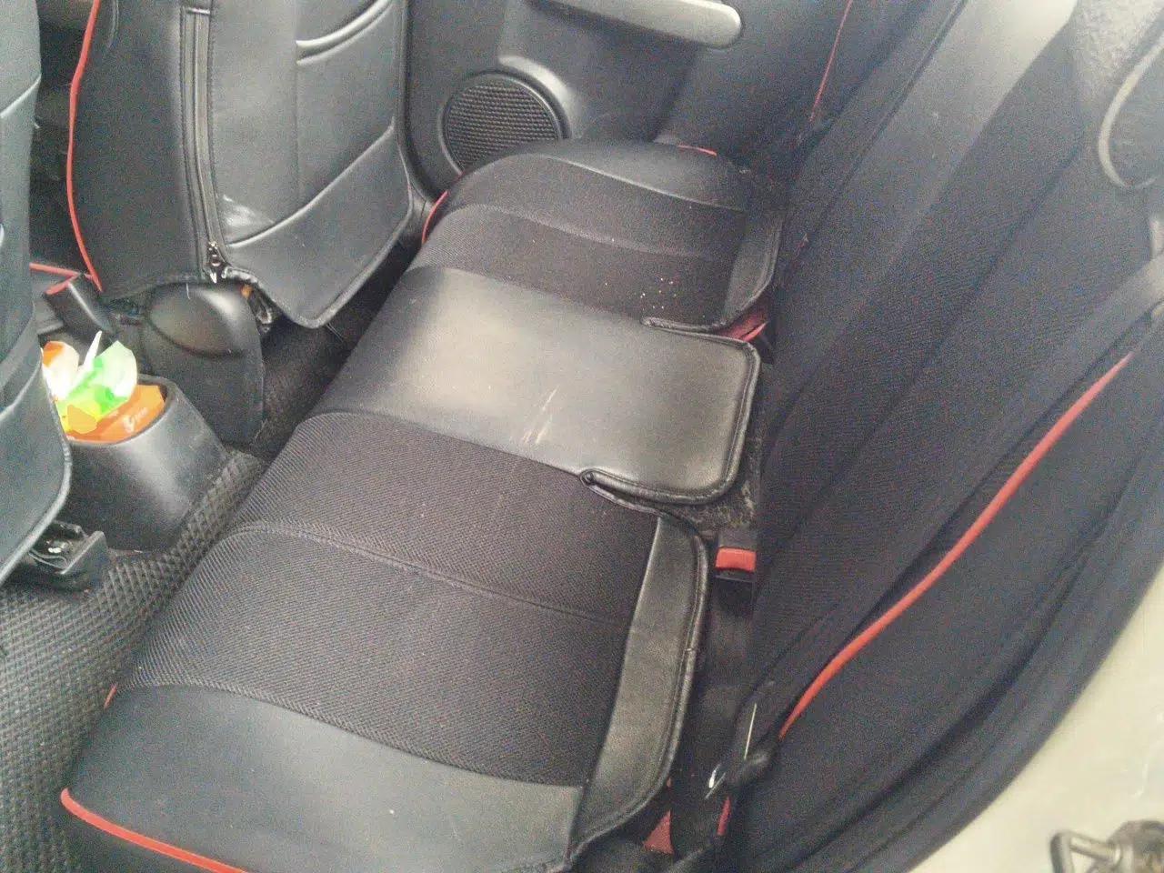 Mazda 2 2012 Sedan XuanDong 1.5L Automatic Fashion Edition — миниатюра 17