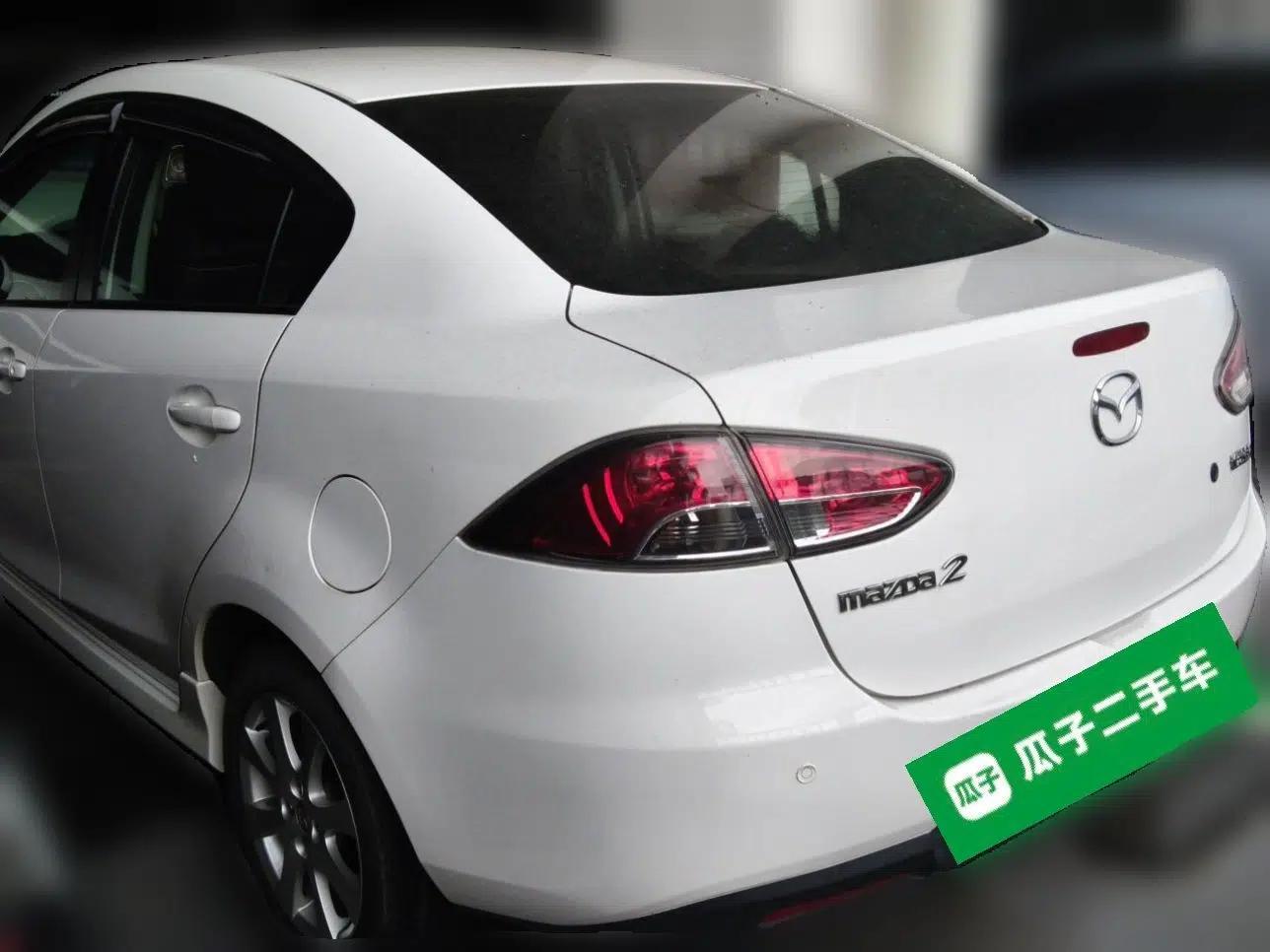 Mazda 2 2012 Sedan XuanDong 1.5L Automatic Fashion Edition — миниатюра 4
