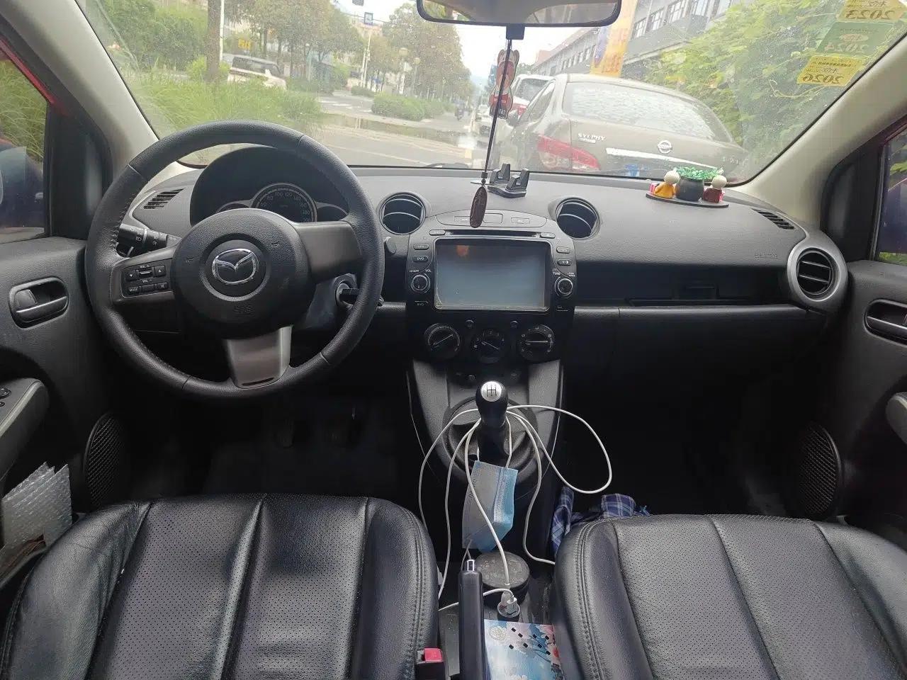 Mazda 2 2011 XuanDong 1.5L Manual Fashion Edition — миниатюра 9