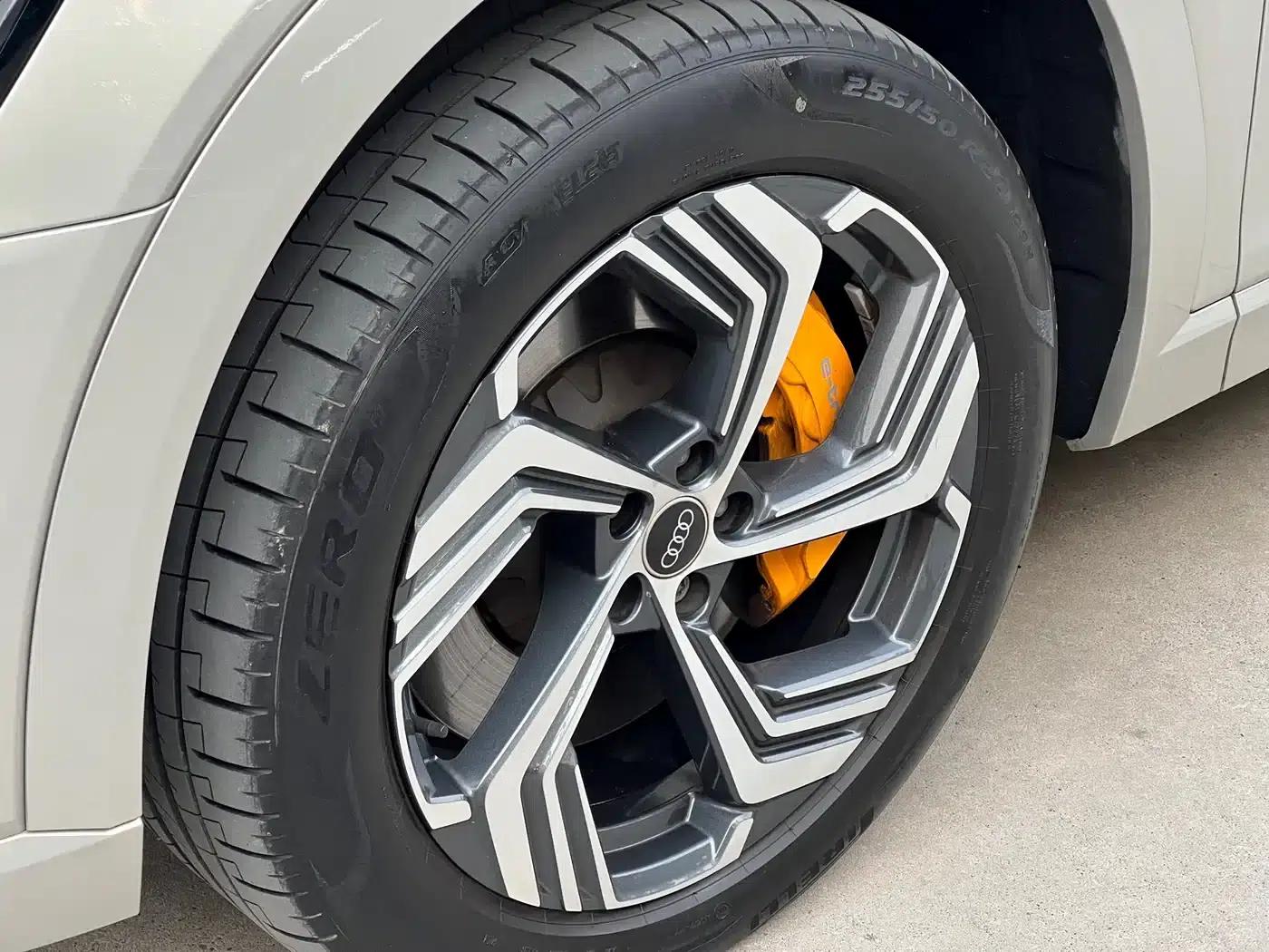Audi e-tron 2021 50 quattro Premium Edition — миниатюра 10
