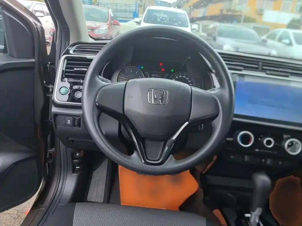 2017 Honda Crider 1.5L CVT Comfort Edition — миниатюра 11
