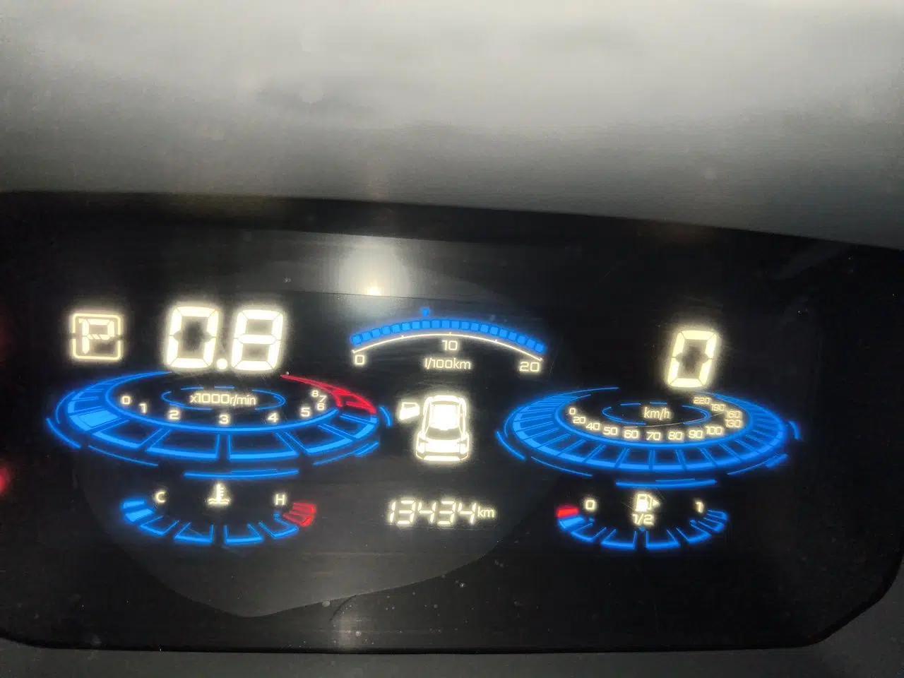 Venucia T60 2022 1.6L CVT Smart Enjoyment Version — миниатюра 11