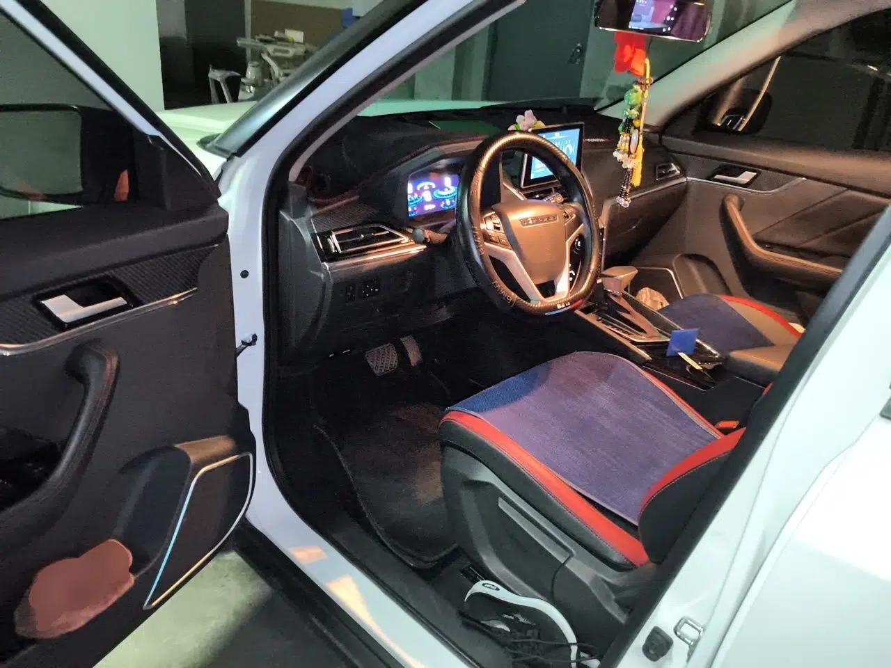 Venucia T60 2022 1.6L CVT Smart Enjoyment Version — миниатюра 16