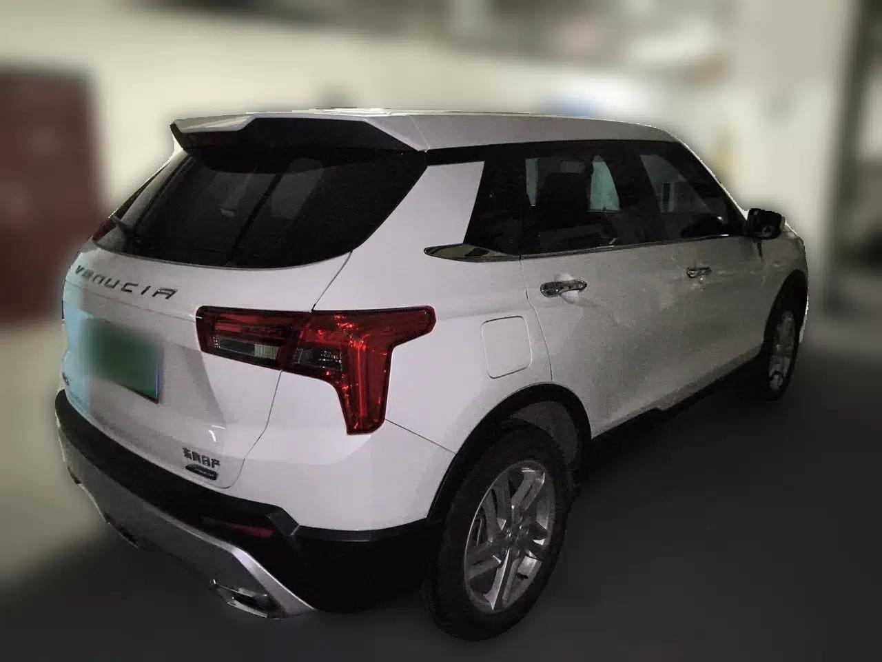 Venucia T60 2022 1.6L CVT Smart Enjoyment Version — миниатюра 6