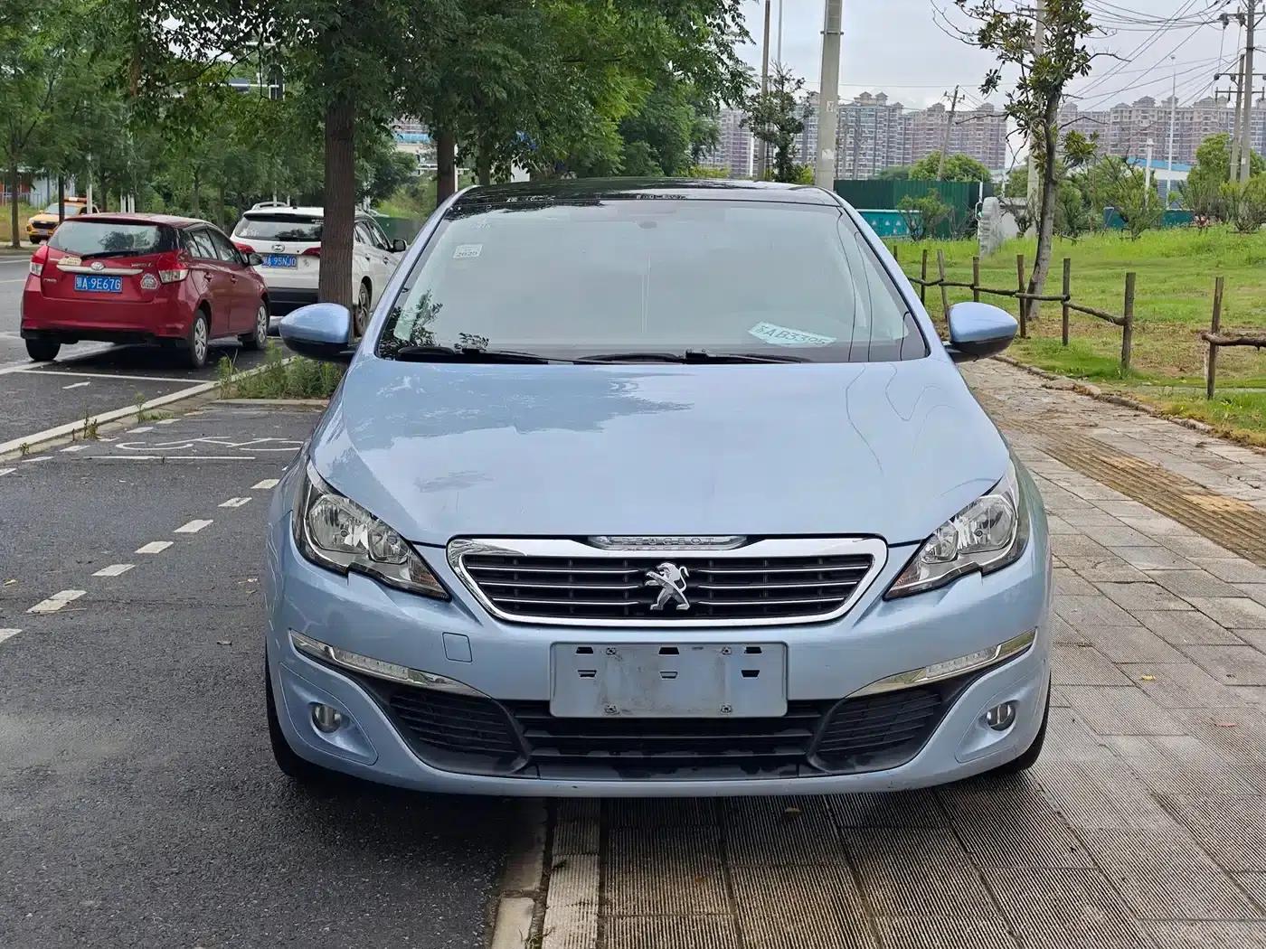 Peugeot 308S 2015 1.6T Automatic Sporty Edition — миниатюра 2