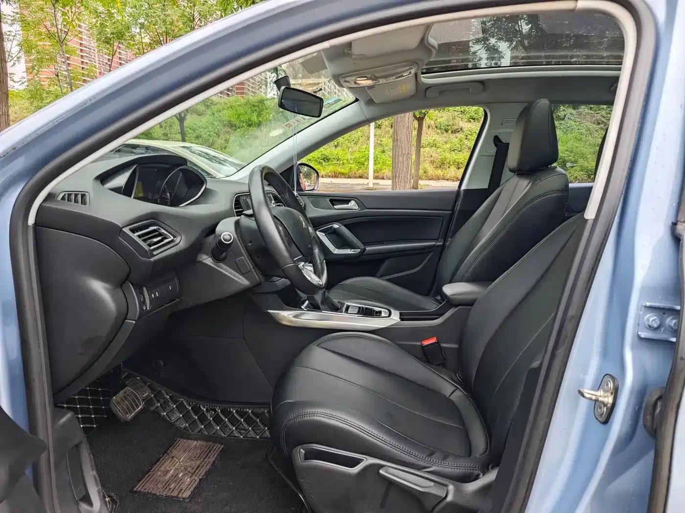 Peugeot 308S 2015 1.6T Automatic Sporty Edition — миниатюра 19