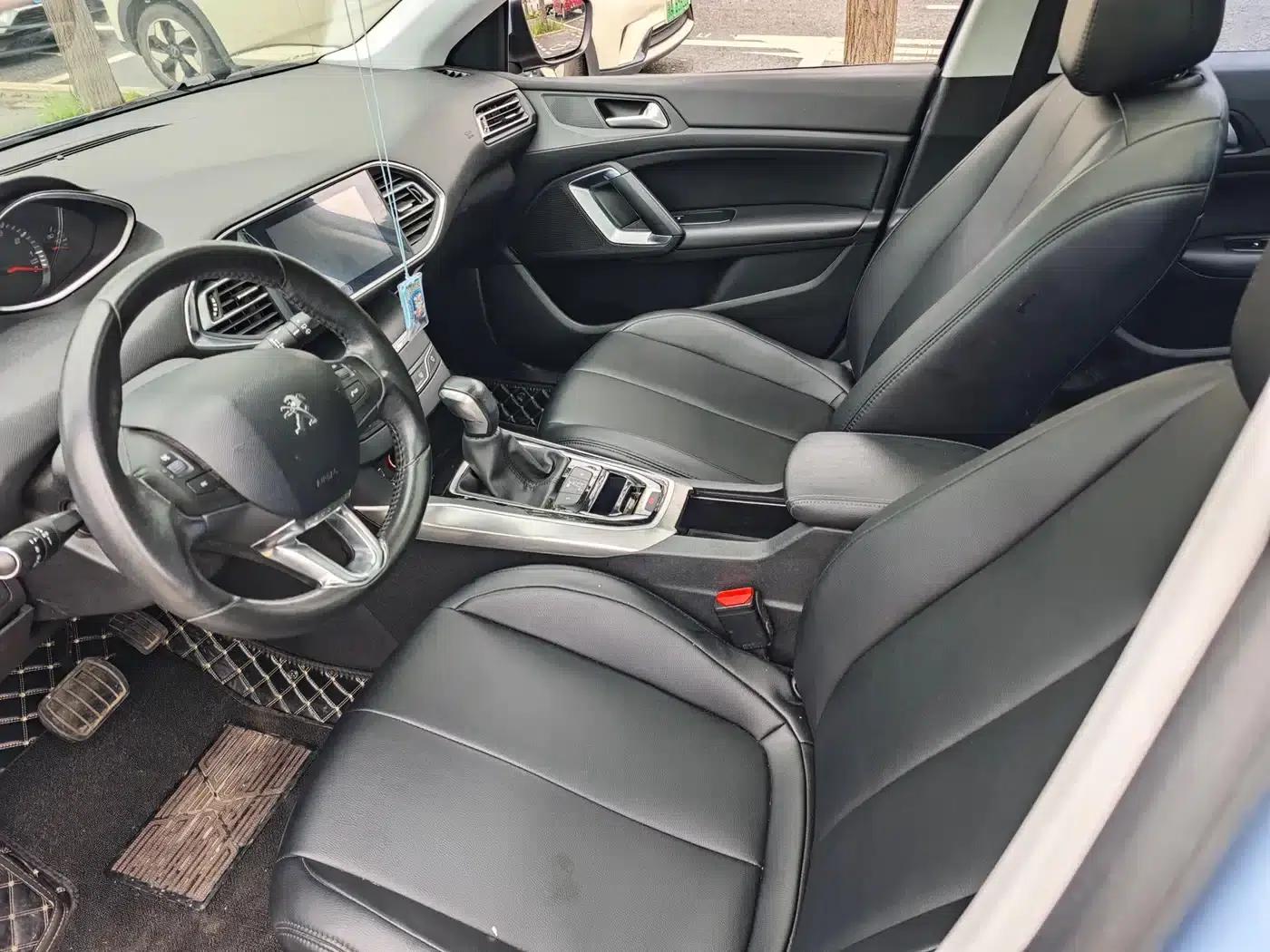 Peugeot 308S 2015 1.6T Automatic Sporty Edition — миниатюра 5
