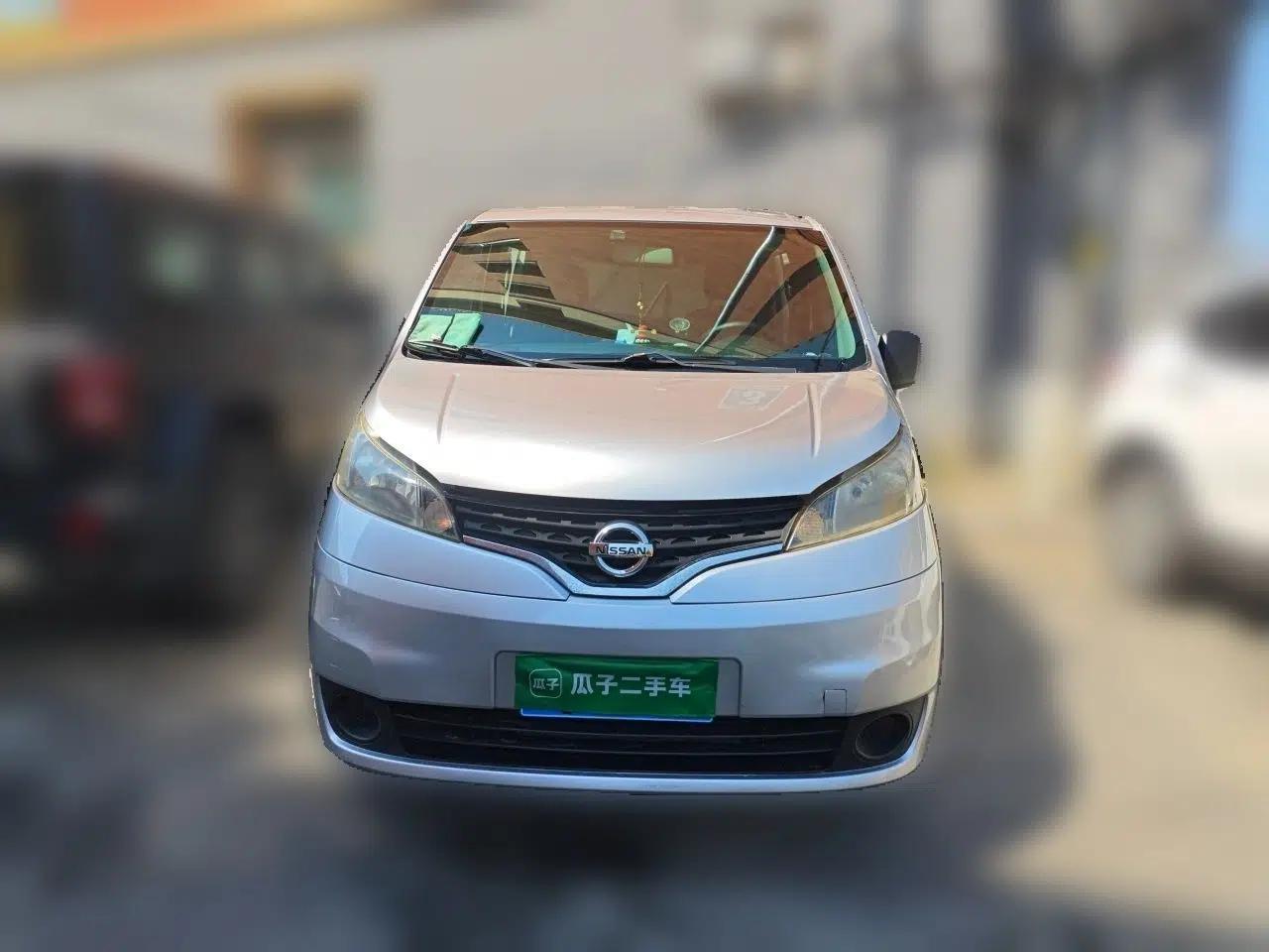Nissan NV200 2012 1.6L 232 Seats Luxury Version — миниатюра 2
