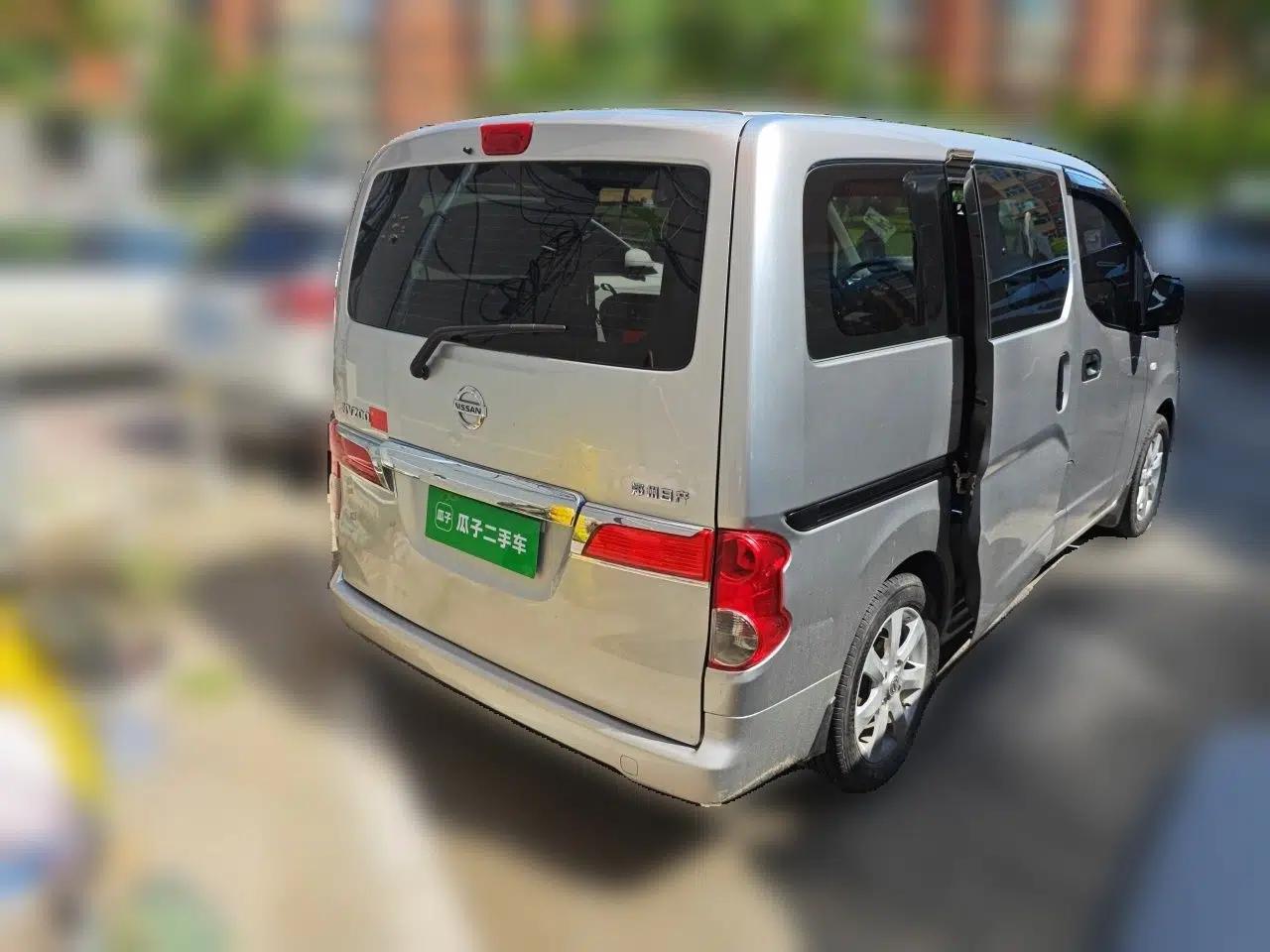 Nissan NV200 2012 1.6L 232 Seats Luxury Version — миниатюра 6