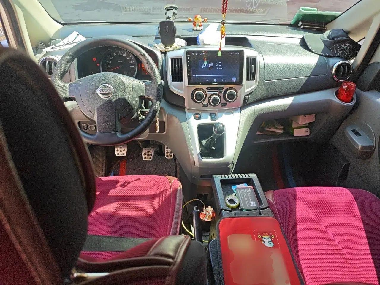 Nissan NV200 2012 1.6L 232 Seats Luxury Version — миниатюра 9