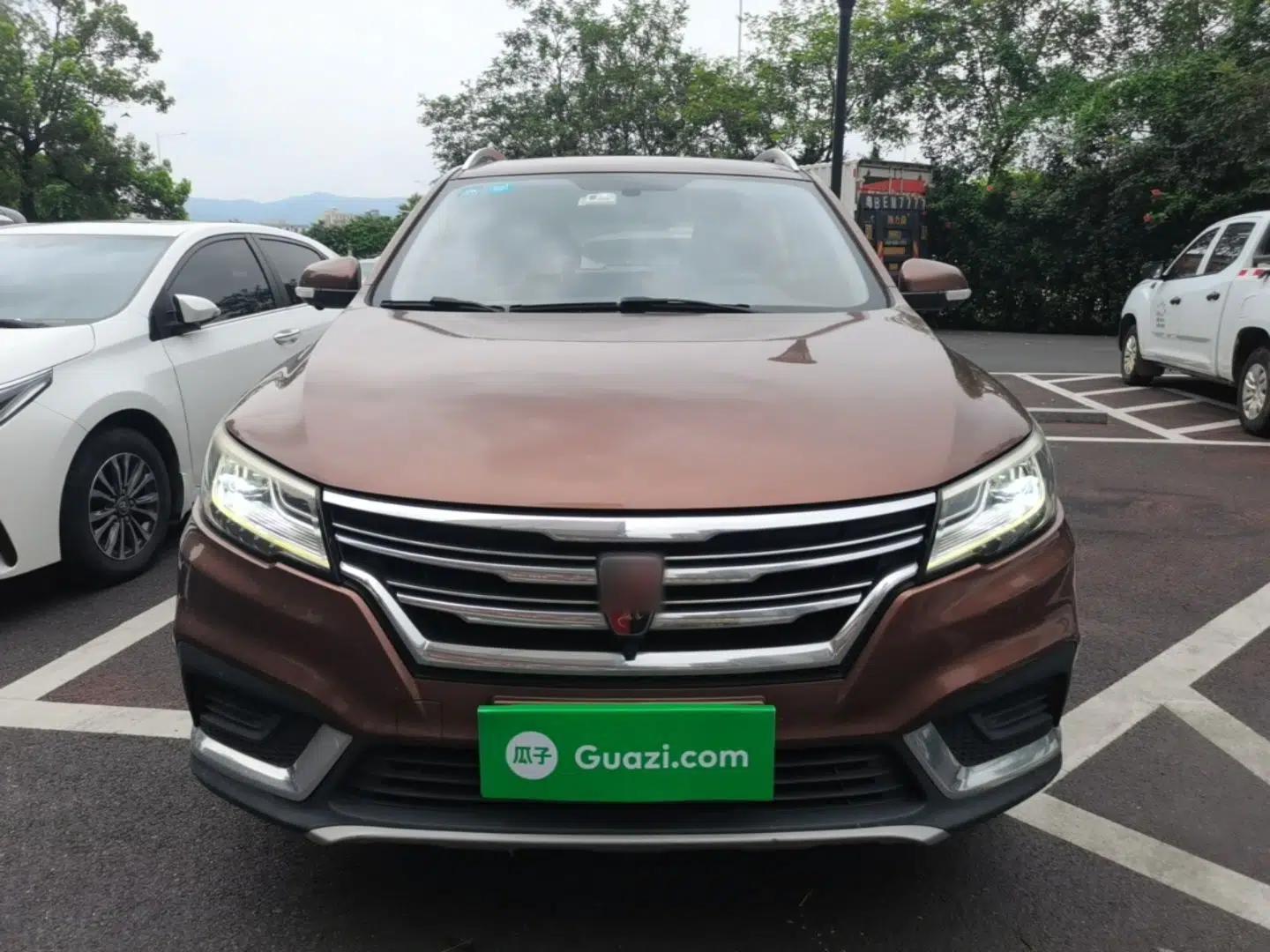 Roewe RX3 2020 1.6L CVT 4G Connected Ultra-Cool Flagship Edition — миниатюра 2
