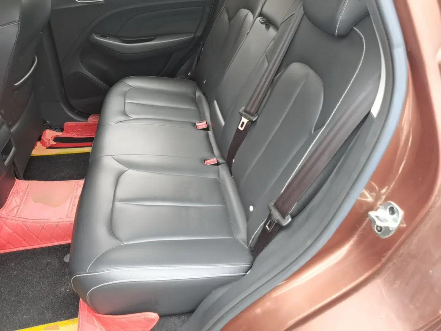 Roewe RX3 2020 1.6L CVT 4G Connected Ultra-Cool Flagship Edition — миниатюра 20