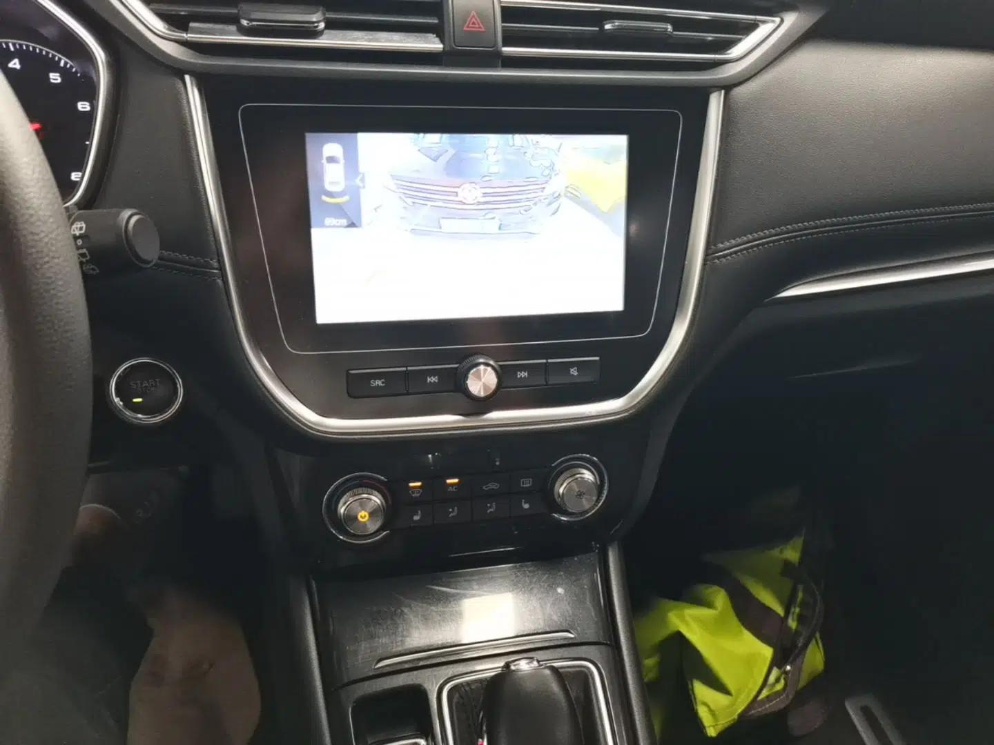 Roewe RX3 2018 18T Automatic Flagship Model — миниатюра 15