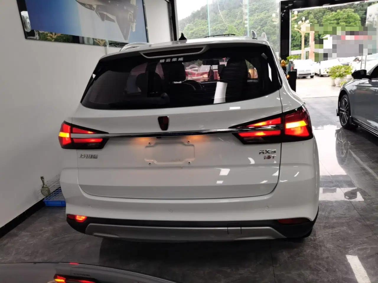 Roewe RX3 2018 18T Automatic Flagship Model — миниатюра 5