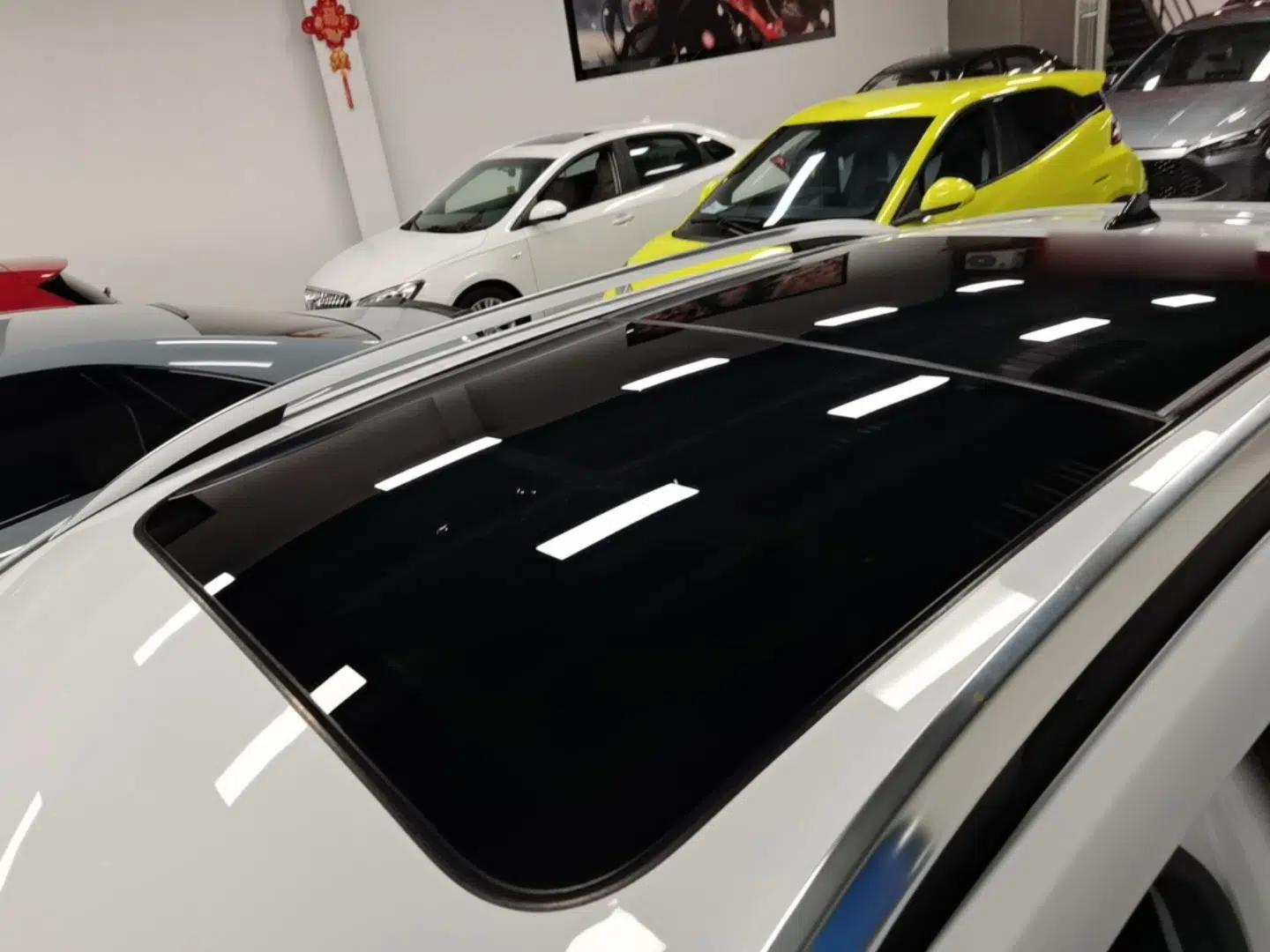 Roewe RX3 2018 18T Automatic Flagship Model — миниатюра 7