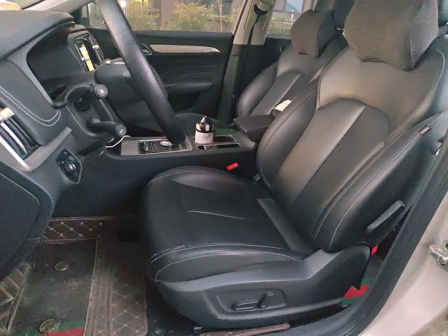 Roewe i6 New Energy 2017 45T Hybrid Connect & Smart Enjoyment Edition — миниатюра 15