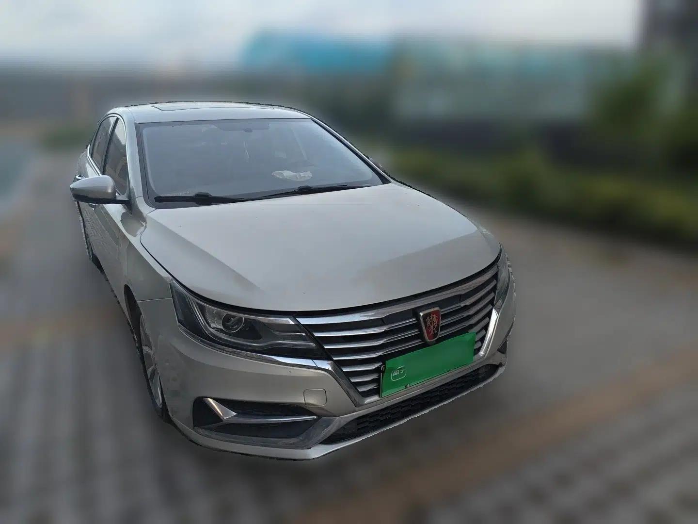 Roewe i6 New Energy 2017 45T Hybrid Connect & Smart Enjoyment Edition — миниатюра 3