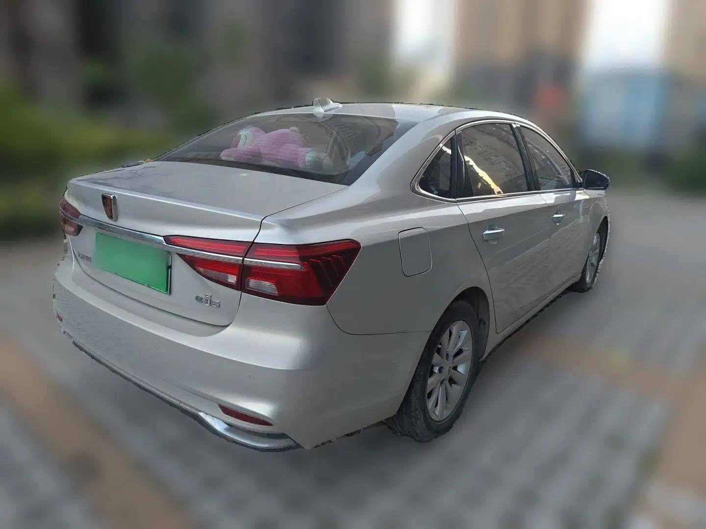 Roewe i6 New Energy 2017 45T Hybrid Connect & Smart Enjoyment Edition — миниатюра 6