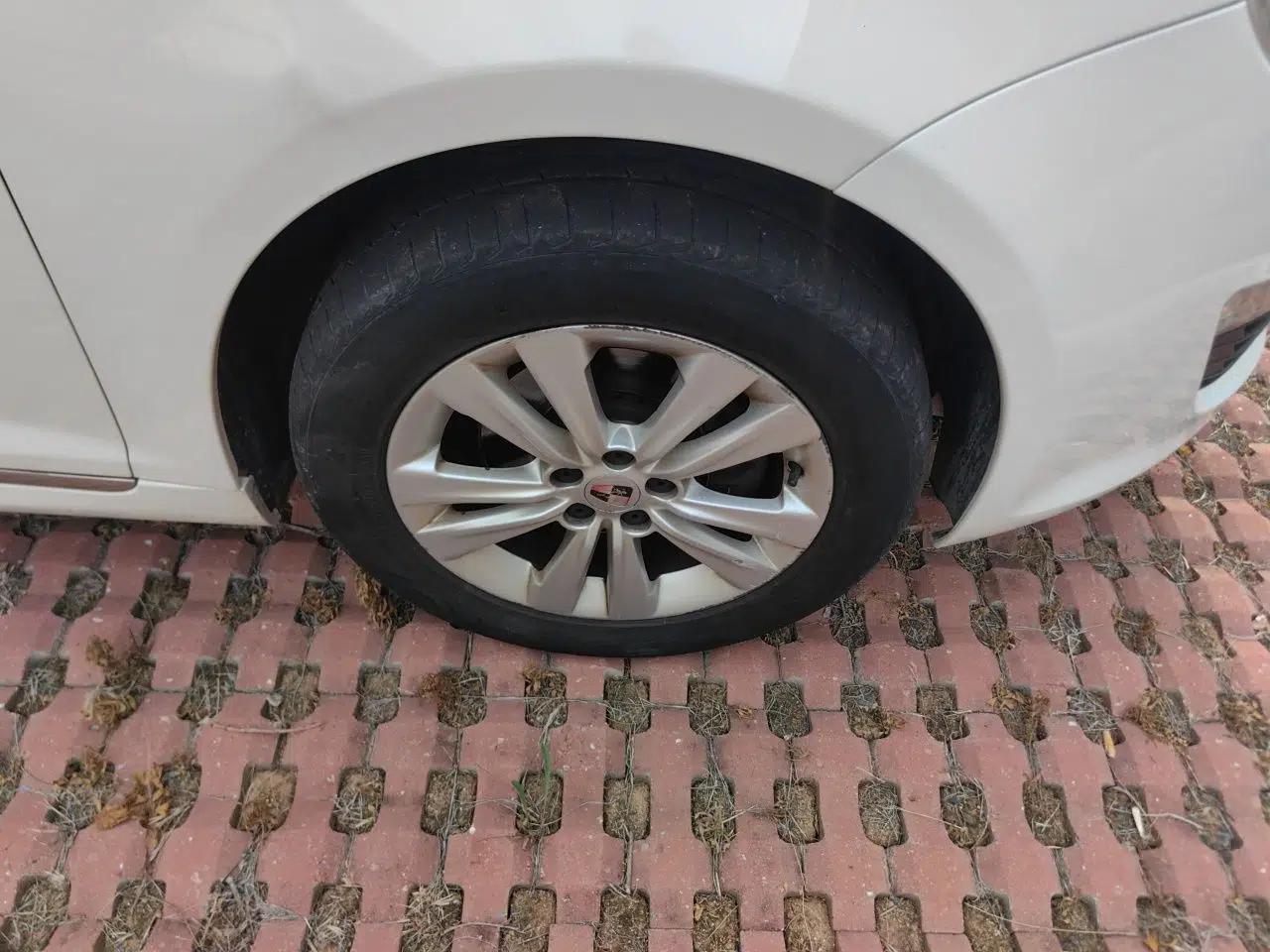 Roewe 550 2014 550S 1.8L Automatic Smart Selection Model — миниатюра 8