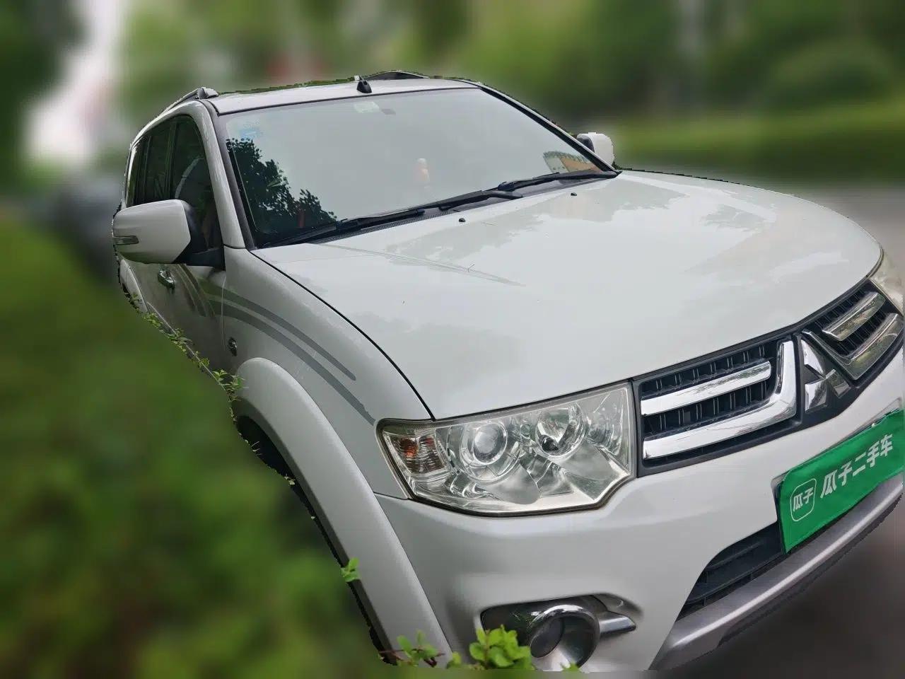 Mitsubishi Pajero Sport 2013 3.0L Automatic Two-Wheel Drive Luxury Edition — миниатюра 3