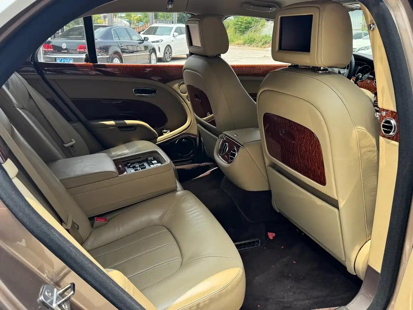 Mulsanne 2011 6.8T Luxury Edition — миниатюра 7
