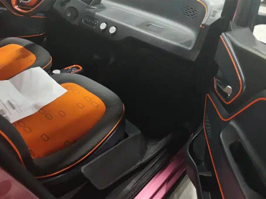 Baojun E100 2019 Model 250KM Smart Edition — миниатюра 8