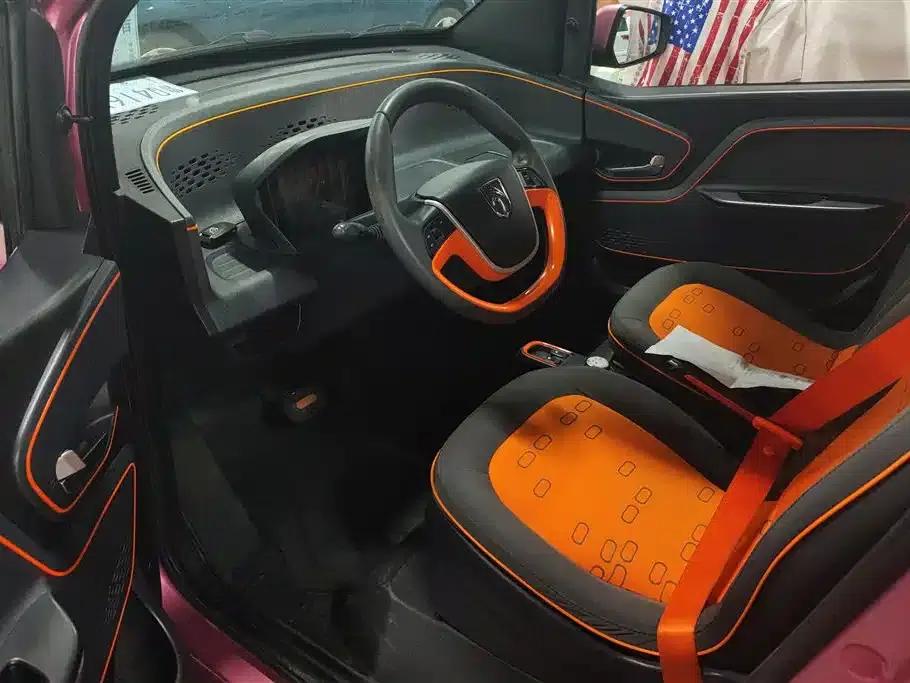 Baojun E100 2019 Model 250KM Smart Edition — миниатюра 9