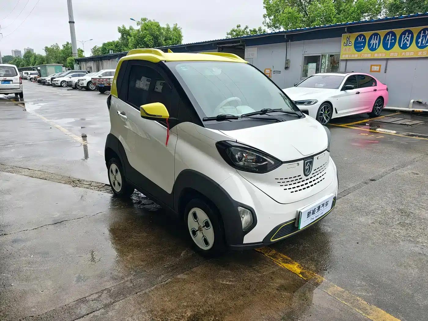 Baojun E100 2017 Smart Edition — миниатюра 3