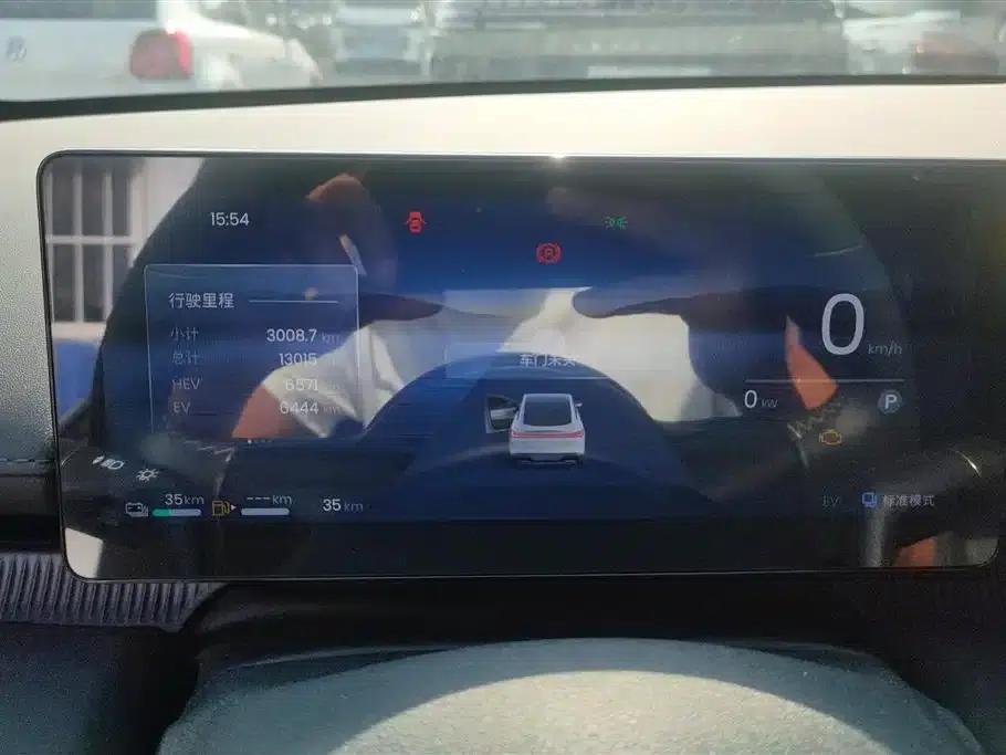 Baojun Enjoy 2025 Plug-in Hybrid 140km/h Special Edition — миниатюра 14