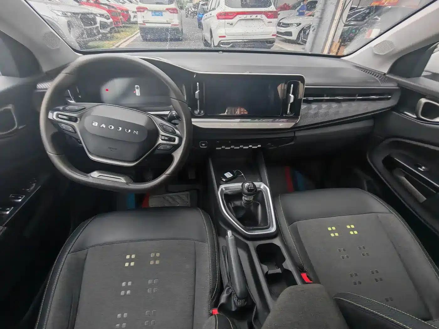 Baojun RM-5 2019 1.5L Manual Elite 6-Seater (24-Hour Online Service) — миниатюра 8