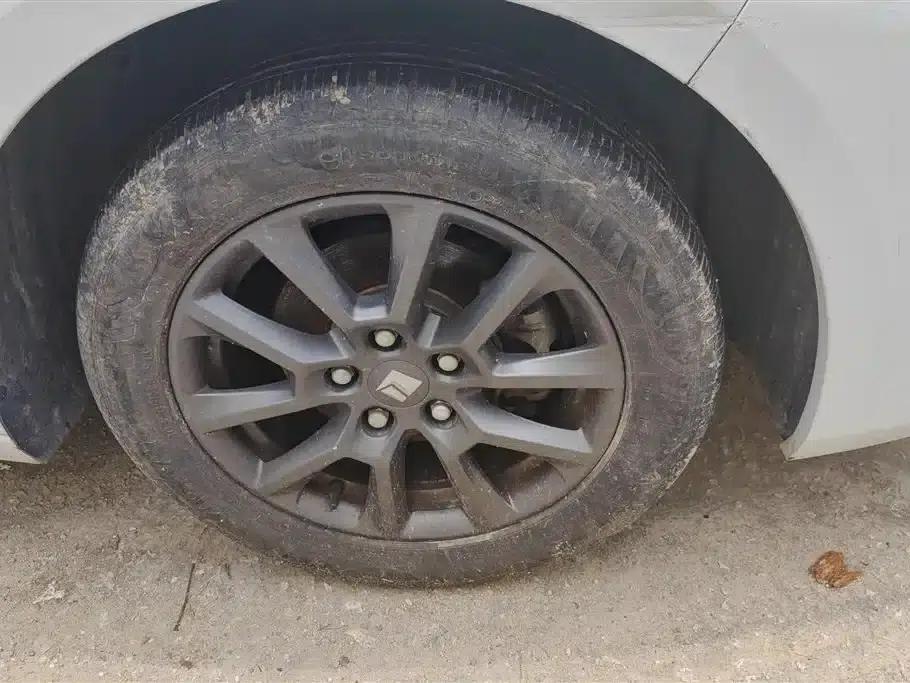 Baojun RC-5 2020 1.5L CVT Smart Elite Edition — миниатюра 6