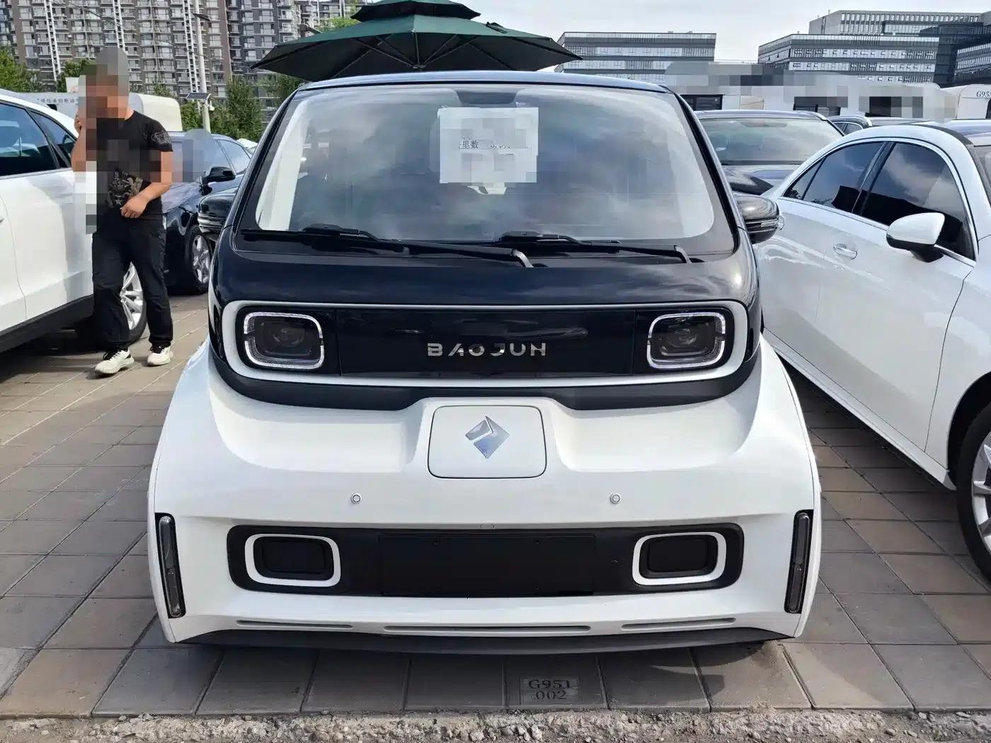 Baojun E300 2020 Interstellar Smart Edition — миниатюра 2