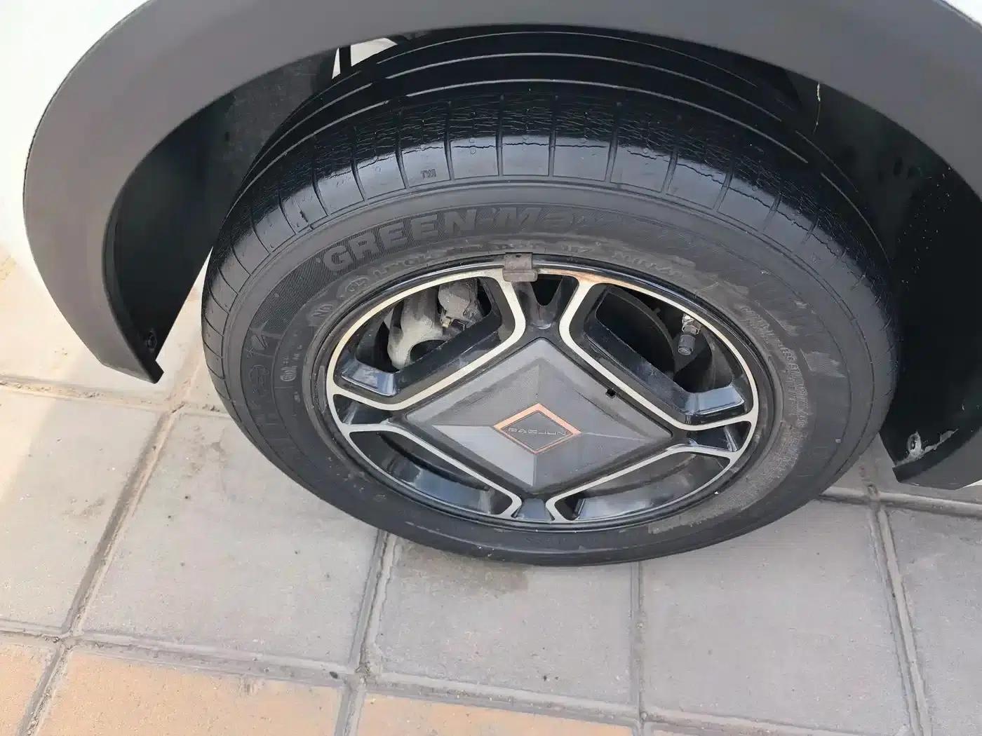 Baojun E300 2020 Interstellar Smart Edition — миниатюра 5