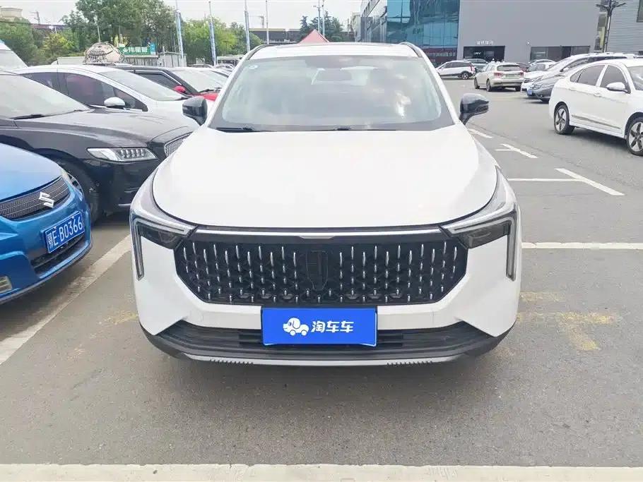 Bestune T55 2023 1.5T Automatic Leap Forward Edition — миниатюра 2