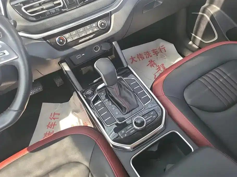 Bestune T33 2019 1.6L Automatic Deluxe Edition (National VI Emission Standard) — миниатюра 16