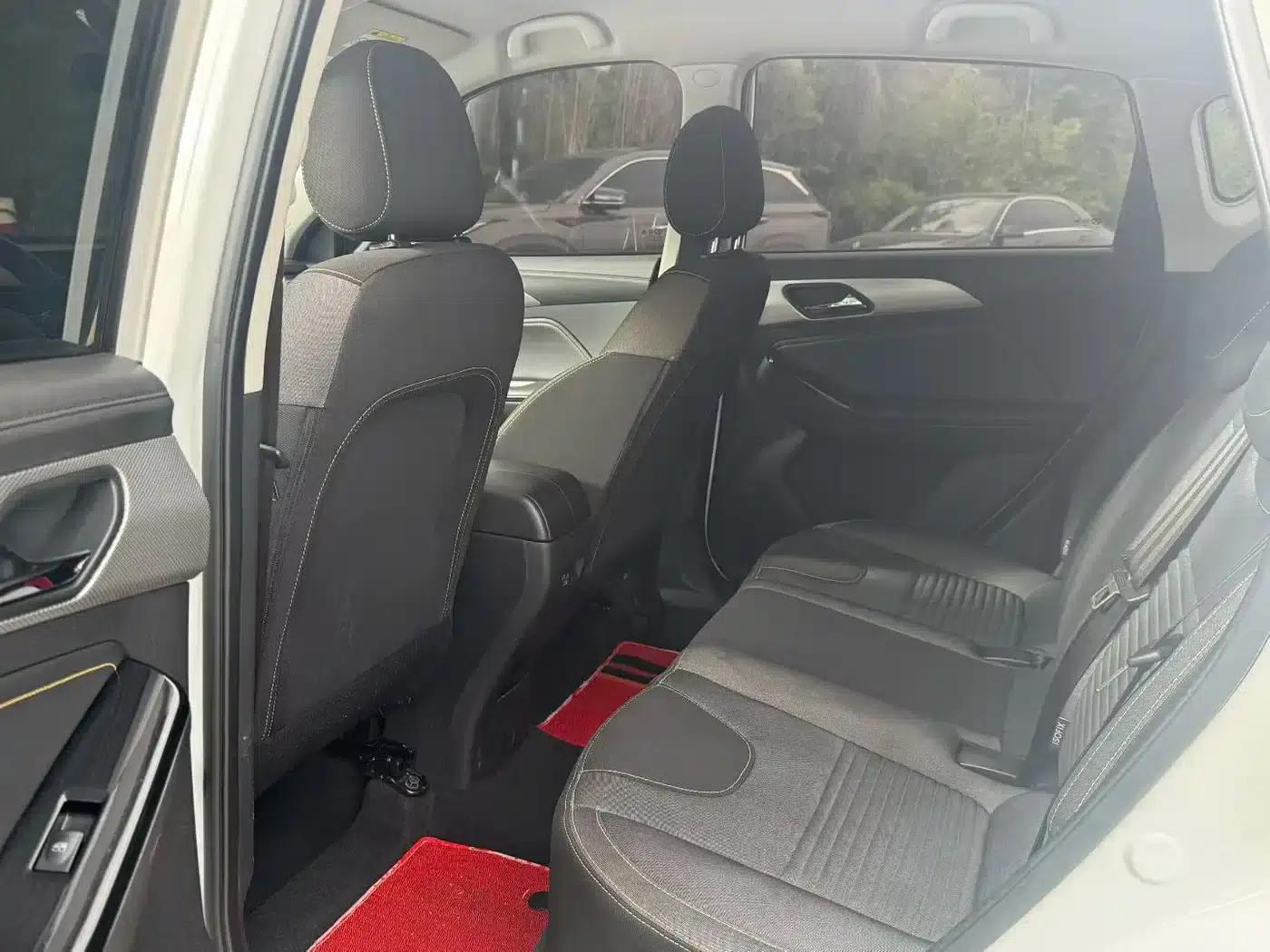 Beijing X3 2019 1.5L Manual Glory Edition — миниатюра 6