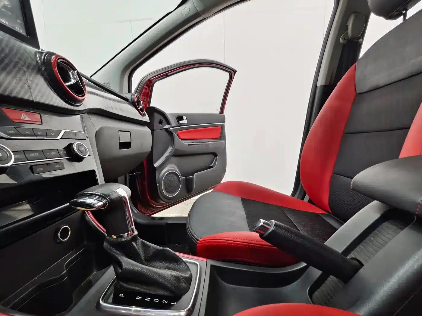 2015 Senova X25 1.5L Automatic Elite — миниатюра 12