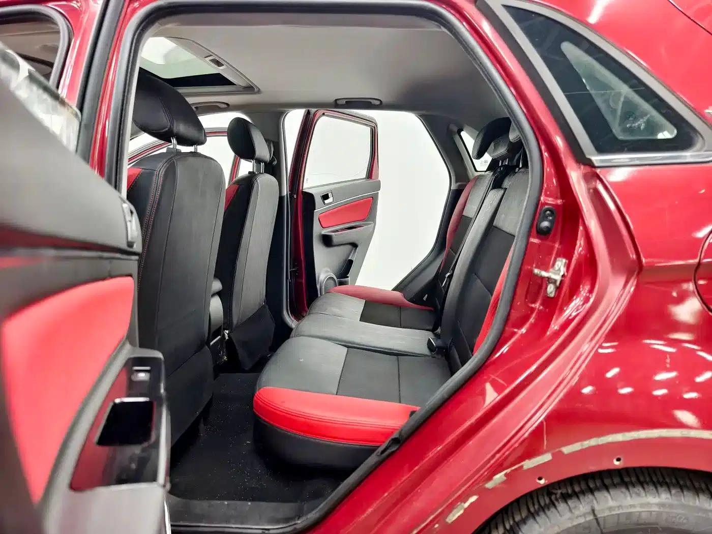 2015 Senova X25 1.5L Automatic Elite — миниатюра 13