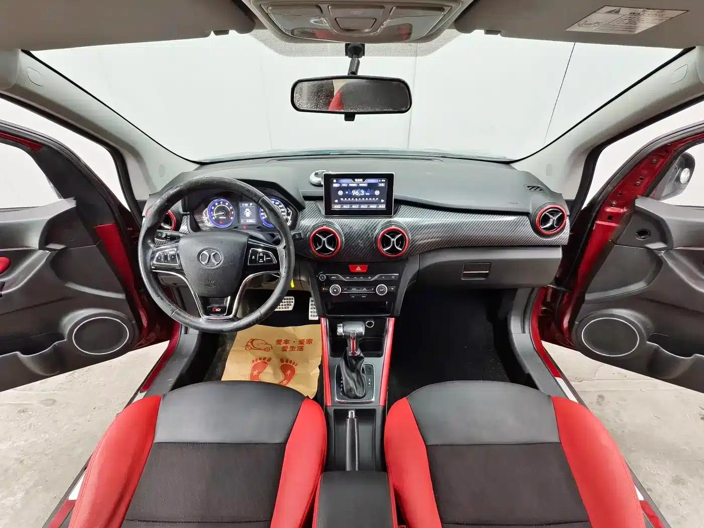 2015 Senova X25 1.5L Automatic Elite — миниатюра 9