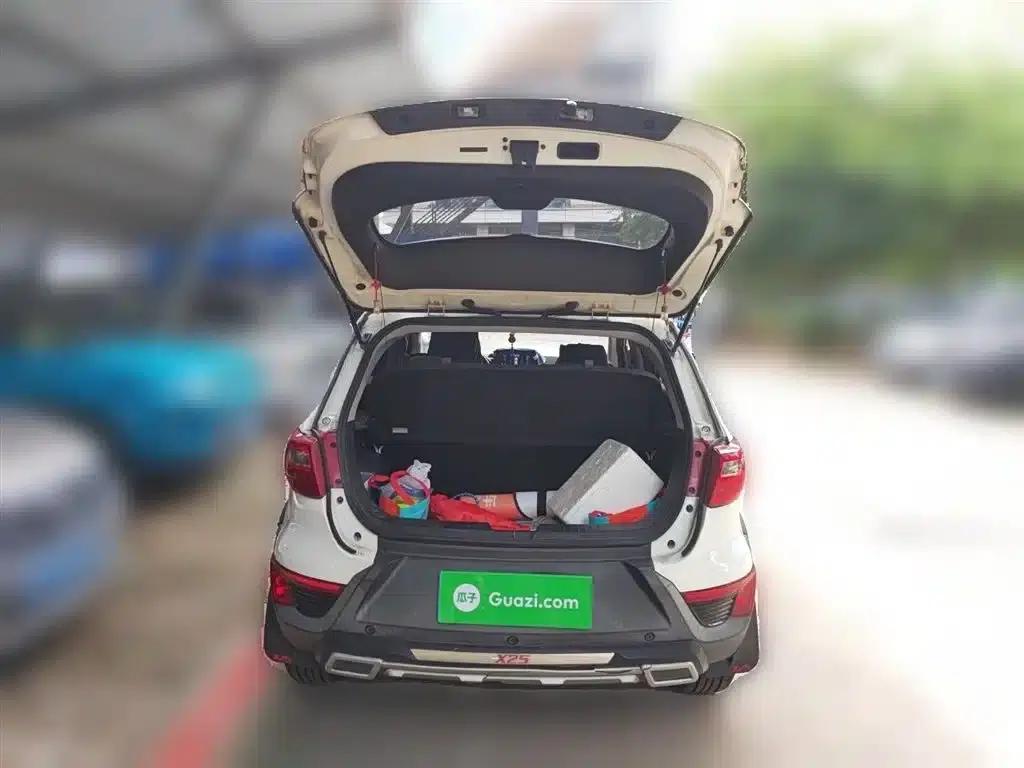 2015 Senova X25 1.5L Manual Comfort Model — миниатюра 20