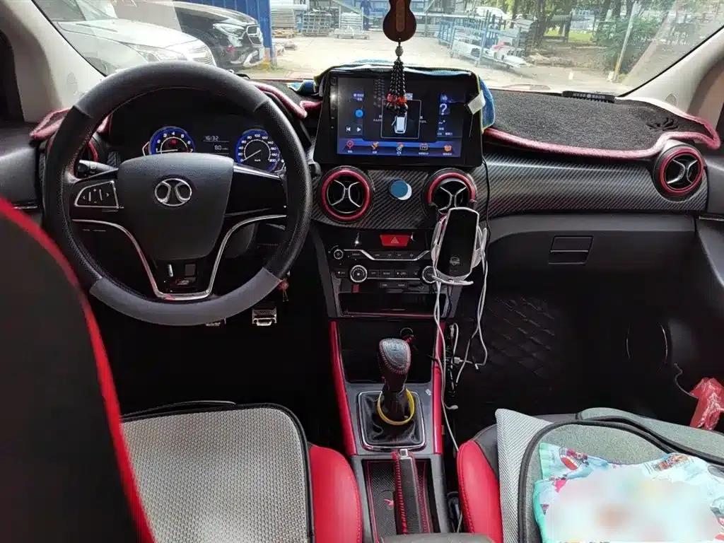 2015 Senova X25 1.5L Manual Comfort Model — миниатюра 10