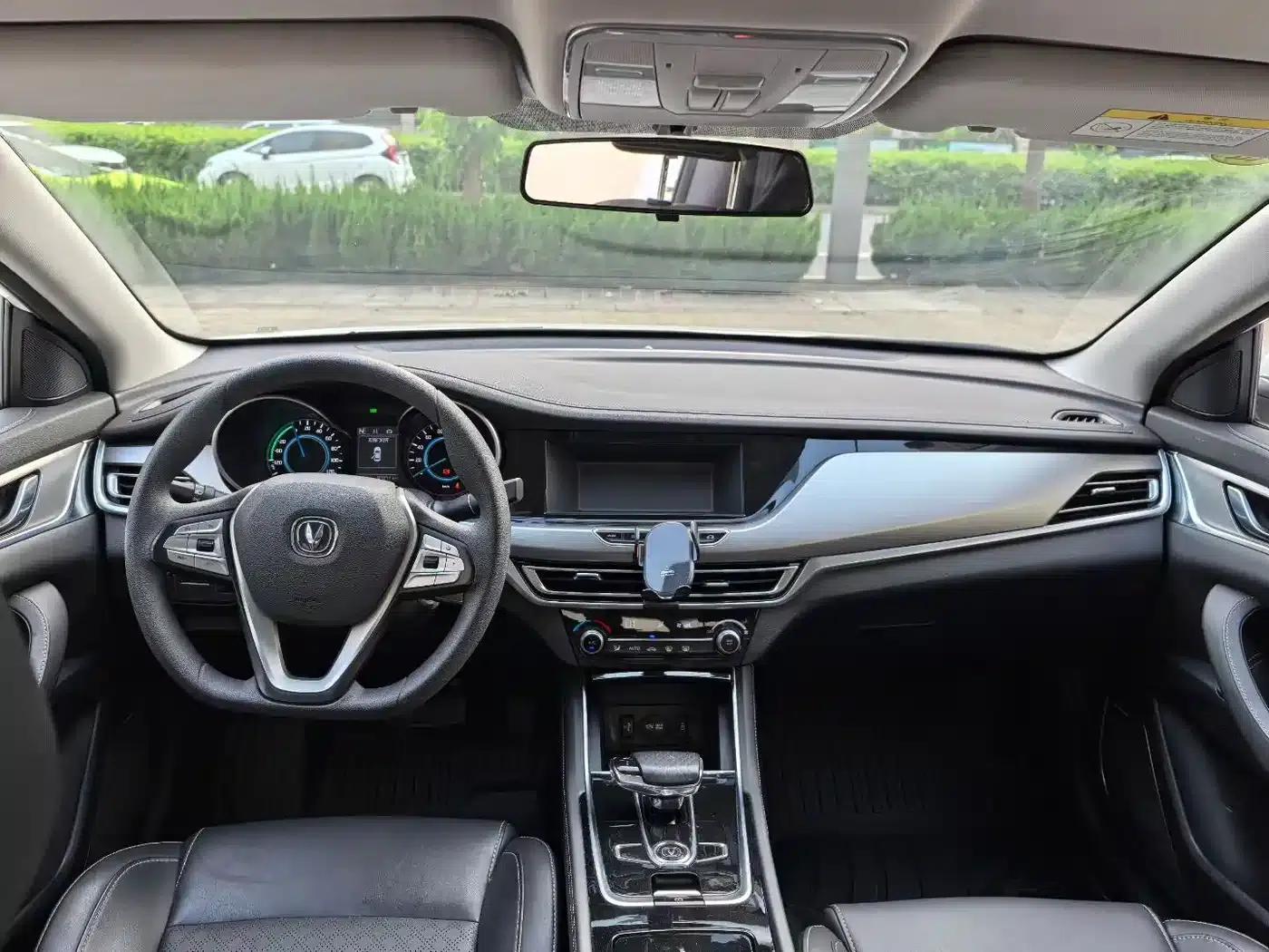 Changan Eado New Energy 2019 EV460 Shared Edition — миниатюра 6