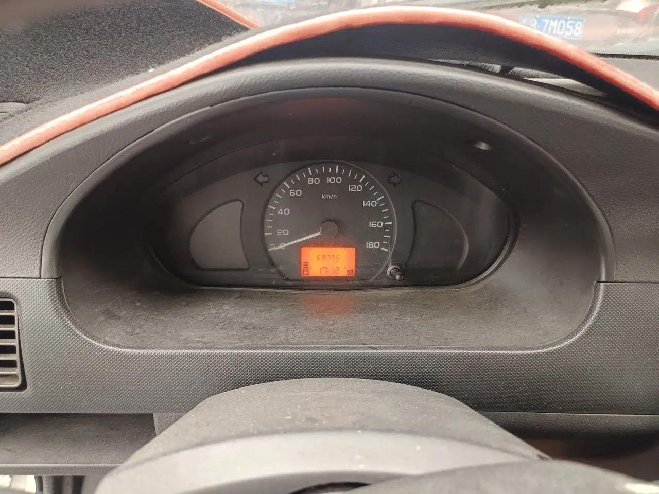 Wuling Rongguang Small Truck 2012 1.5L Single-Row Basic Version L3C — миниатюра 11