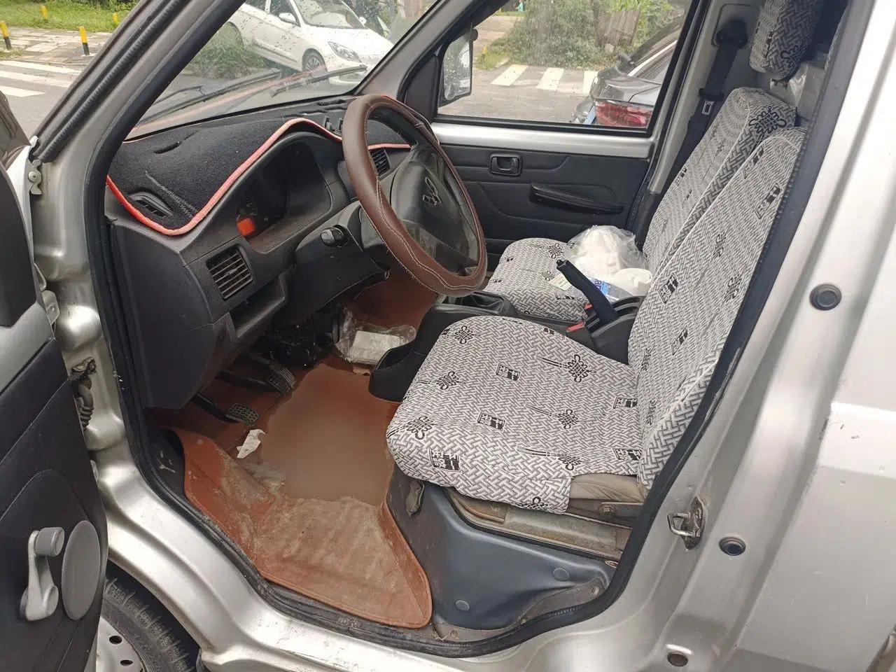 Wuling Rongguang Small Truck 2012 1.5L Single-Row Basic Version L3C — миниатюра 16
