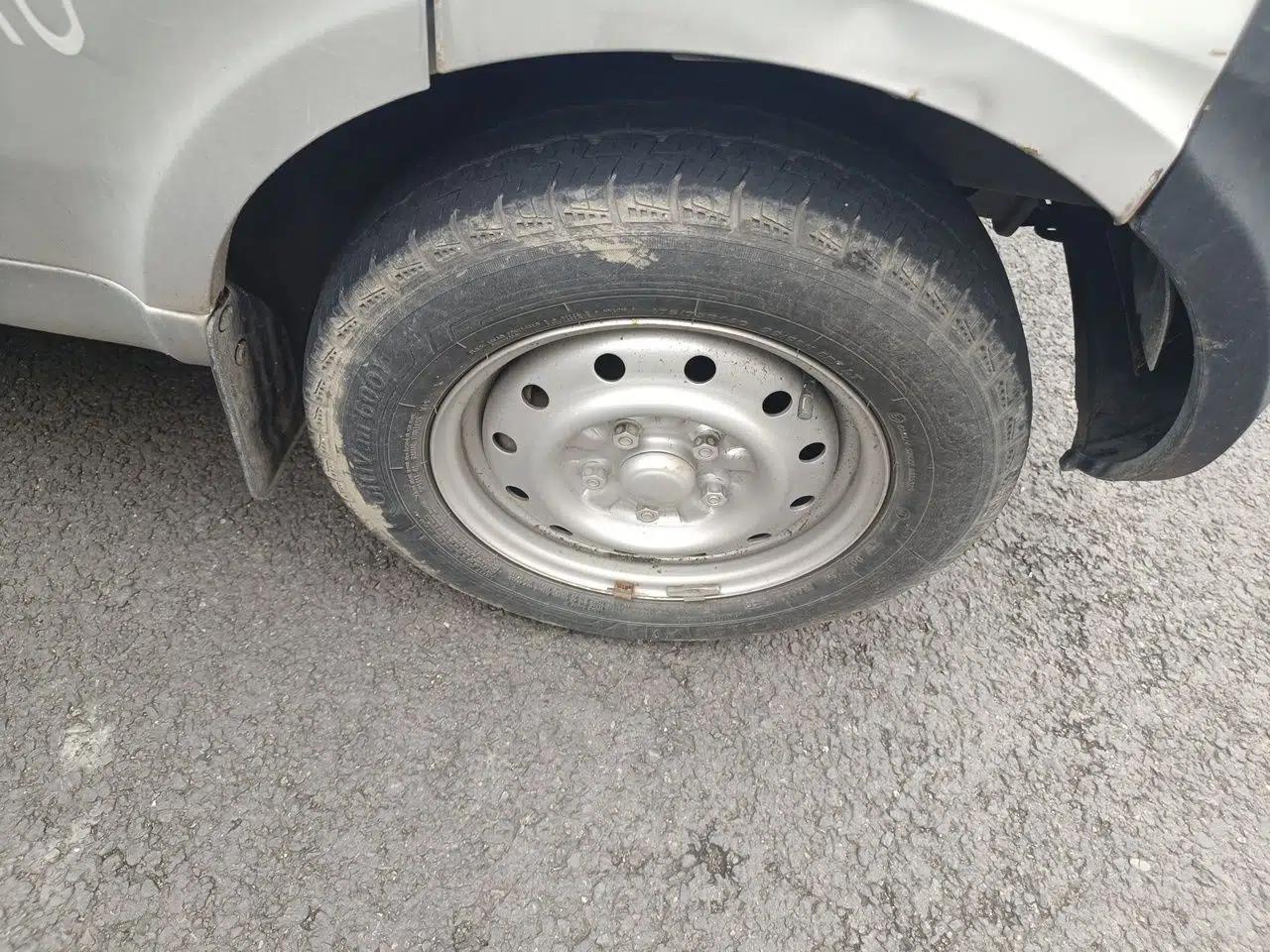 Wuling Rongguang Small Truck 2012 1.5L Single-Row Basic Version L3C — миниатюра 8
