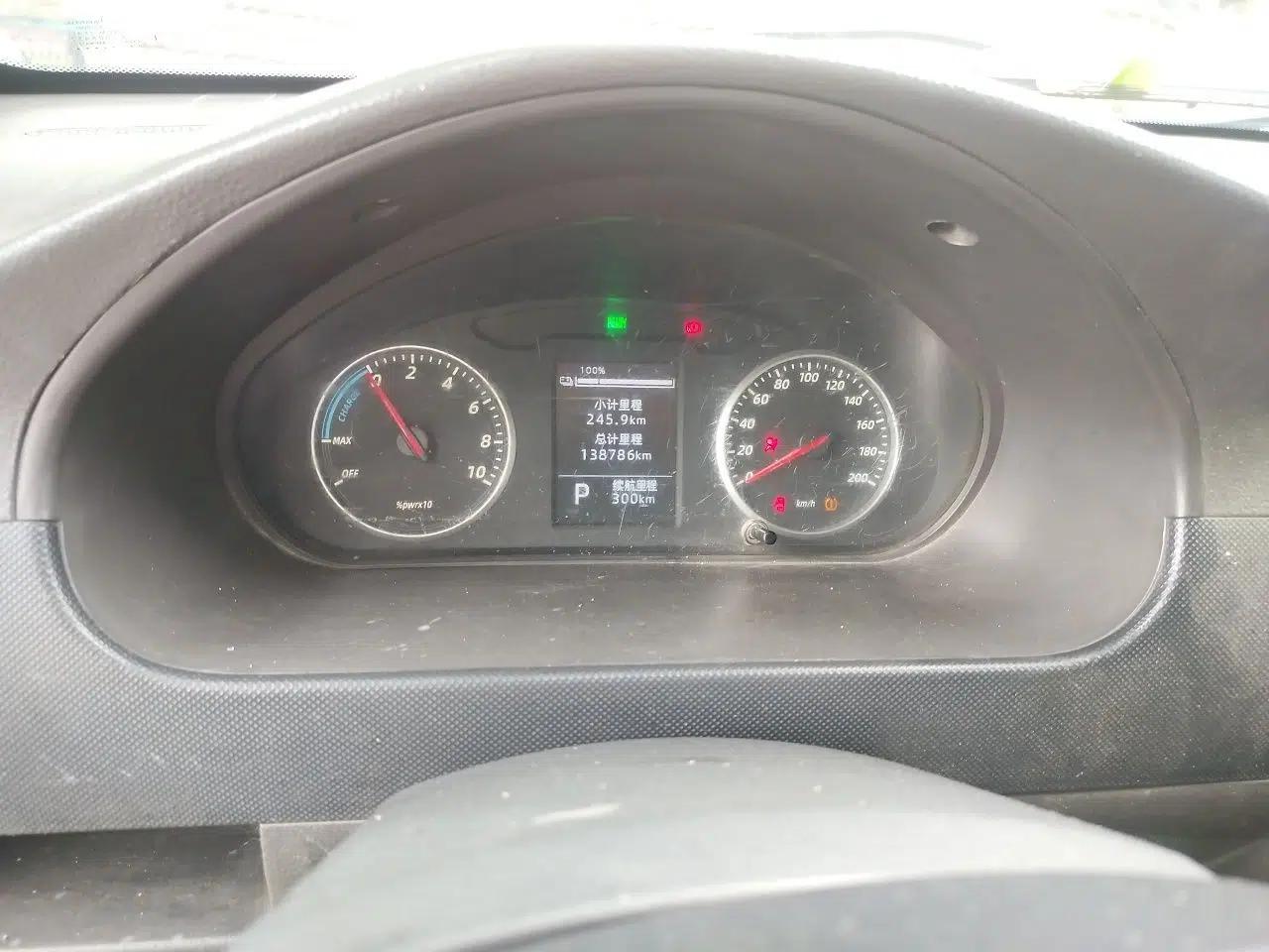 Wuling Rongguang EV 2020 Basic Version 7-Seater 300 km — миниатюра 11