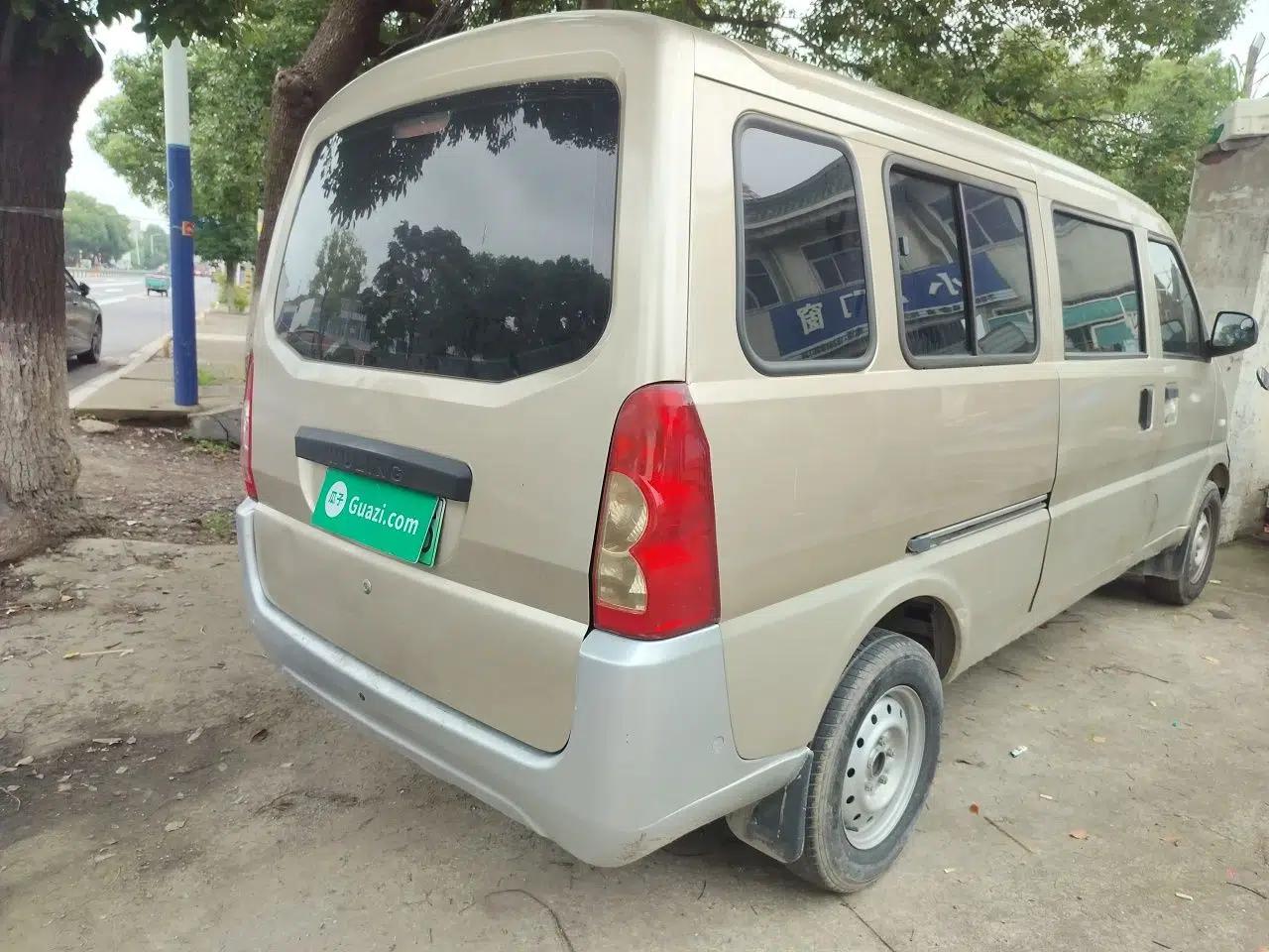 Wuling Rongguang EV 2020 Basic Version 7-Seater 300 km — миниатюра 6